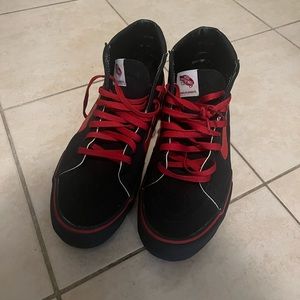 Vans Off The Wall Sk8 Hi Red and black High Top Sneakers Shoes Mens Size 11.5